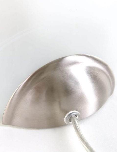 staalkleurige_wandlamp_glas_schaal