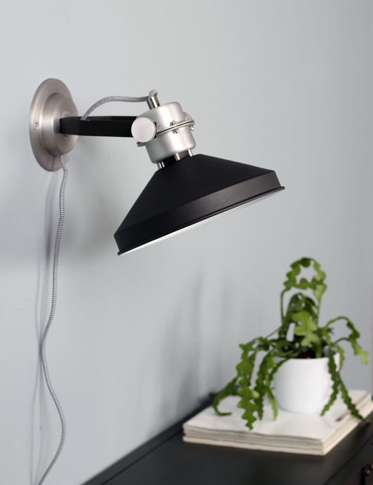 zwarte wandlamp stoer