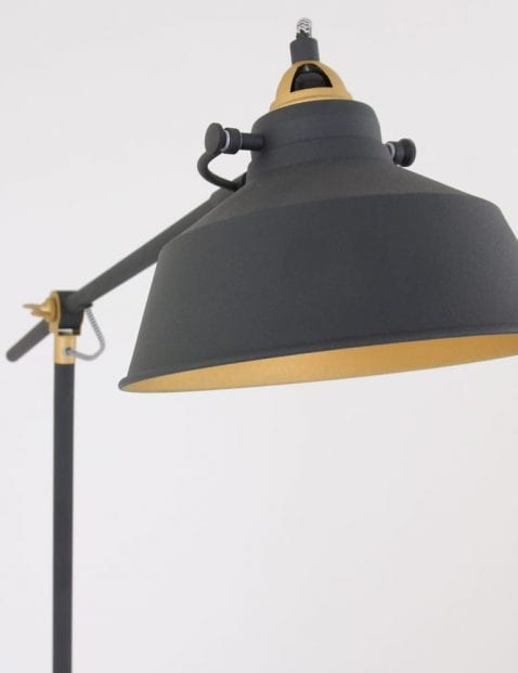 vloerlamp-industrieel-strijkijzersnoer