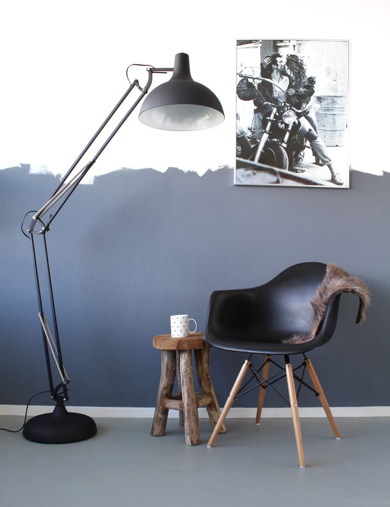Grote stoere staande lamp Mexlite Office Magna zwart