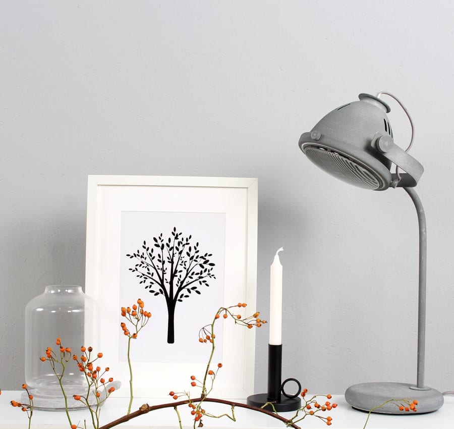Grijze-stoere-vensterbanklamp