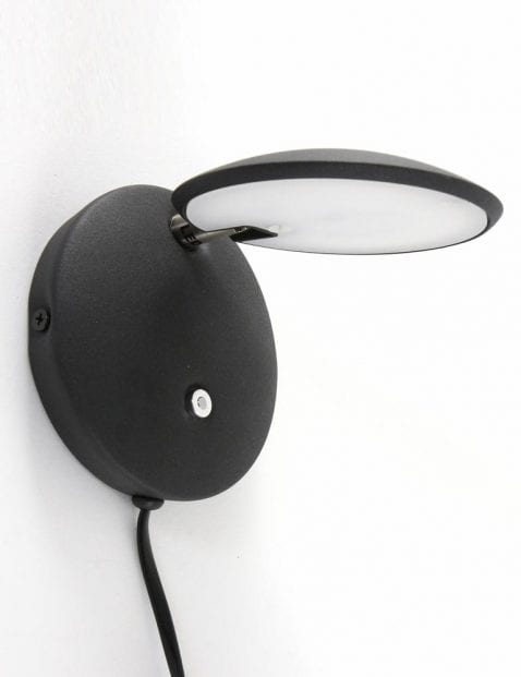 led_wandlamp_zwart_1
