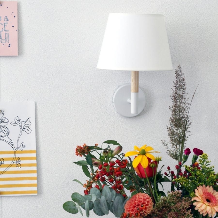 witte schemerwandlamp