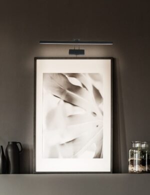 steinhauer-wandlamp-litholed-zwart-kunststofmetaal-schilderijlamp-led-2432zw-1