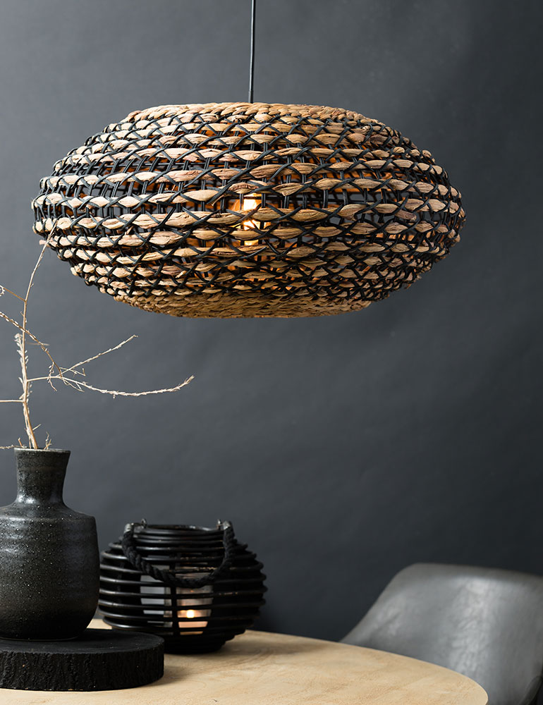 Ovale rotan hanglamp Light & Living zwarte details - Directlampen.nl