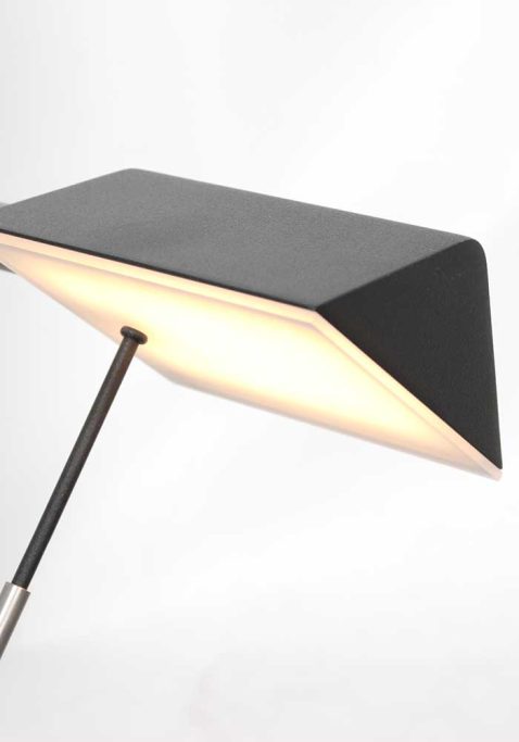 wandlamp-steinhauer-retina-geborsteld-zwart-3402zw-6