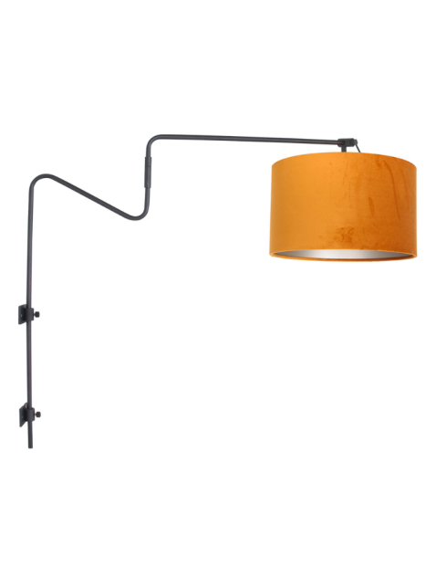 moderne-wandlamp-met-knikkende-arm-en-oranje-kap-steinhauer-linstrom-goud-en-zwart