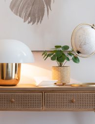 klassieke-gouden-tafellamp-met-melkglas-jolipa-mushroom-1