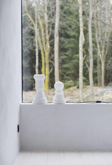 klassieke-witte-schaakstukken-tafellamp-byon-chess-pawn-2
