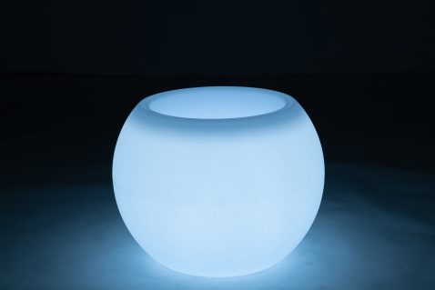 moderne-bolvormige-witte-tafellamp-jolipa-flowerpot-1