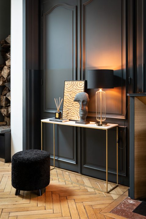 moderne-zwart-met-gouden-tafellamp-jolipa-yin-1