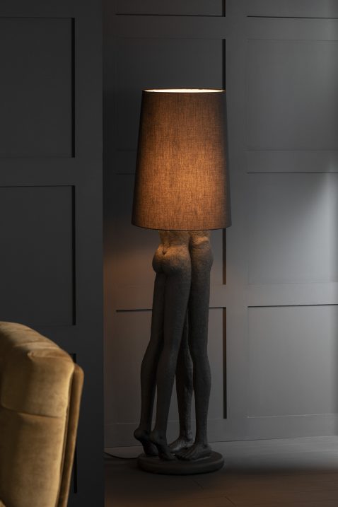 moderne-zwarte-tafellamp-mensfiguren-jolipa-couple-resin-1