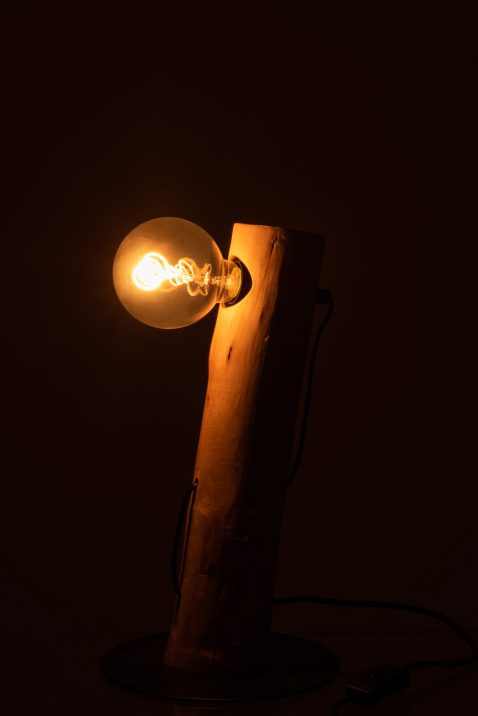 natuurlijke-houten-tafellamp-met-zwart-jolipa-silas-2