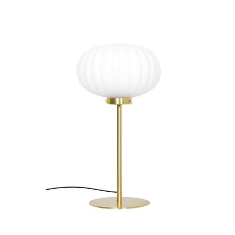 retro-wit-met-gouden-tafellamp-opjet-flort