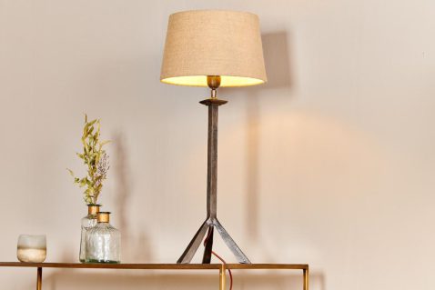 rustieke-beige-met-gouden-vloerlamp-nkuku-sahhil-1