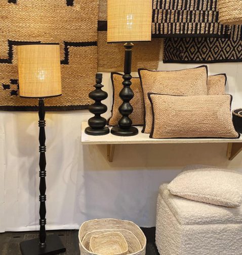 rustieke-beige-met-zwarte-vloerlamp-opjet-tribu-2