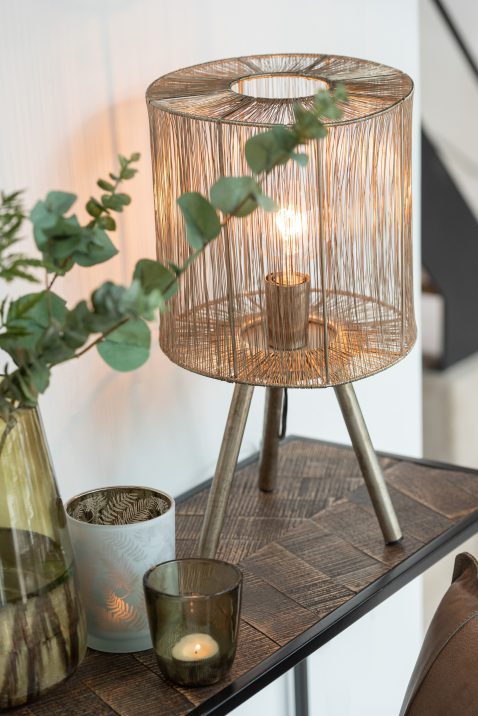 rustieke-gouden-tafellamp-driepoot-jolipa-antique-8