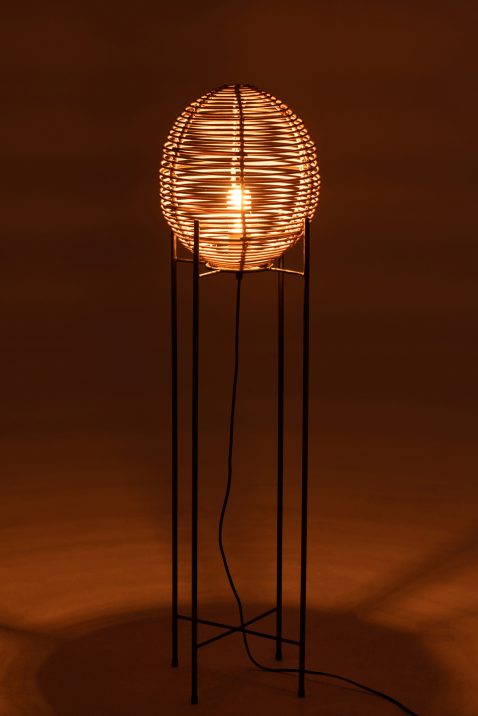 rustieke-houten-vloerlamp-met-zwart-jolipa-callie-2