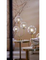 klassieke-gouden-tafellamp-drie-lampenbollen-light-and-living-magdala-1