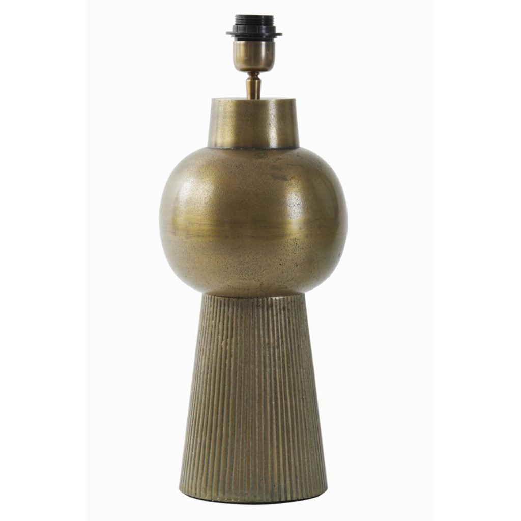 klassieke-gouden-tafellamp-met-bol-light-and-living-shaka