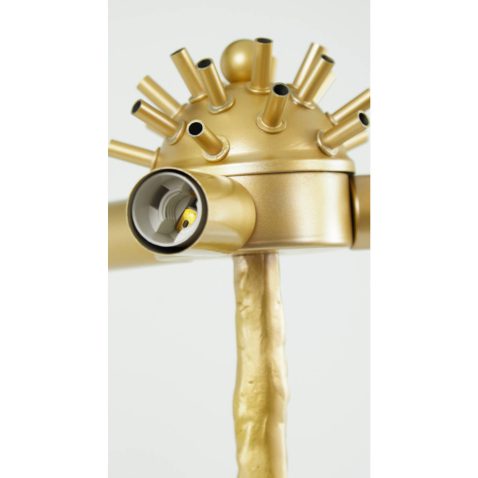 klassieke-gouden-tafellamp-witte-struisvogelveren-light-and-living-feather-2