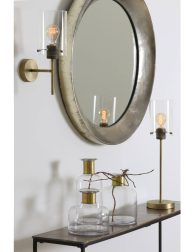 klassieke-gouden-wandlamp-met-melkglas-light-and-living-vancouver-4