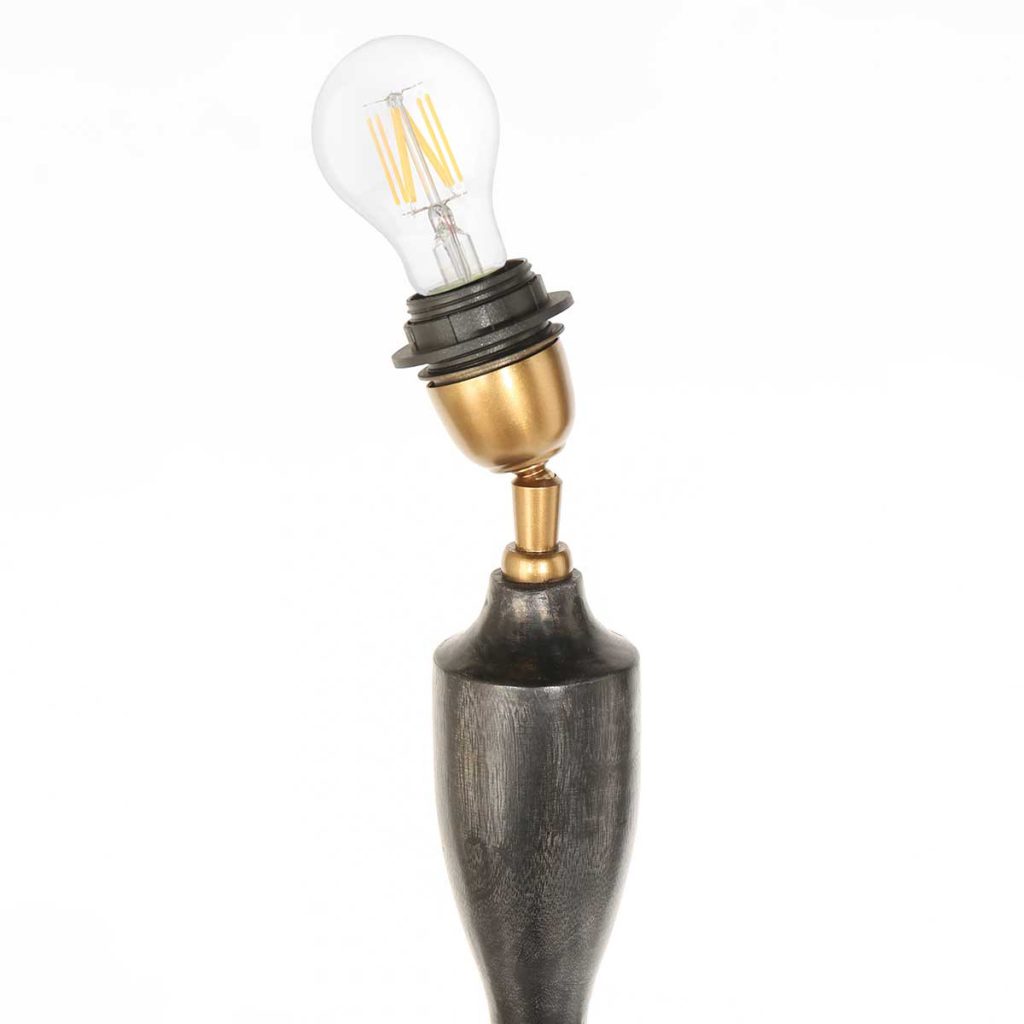 klassieke-zwarte-vloerlamp-witte-lampenkap-vloerlamp-steinhauer-bois-antiekzwart-en-linnenwit-3778zw-7