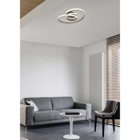 Apartment with wooden blinds