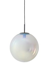 retro-wit-met-zwarte-hanglamp-bol-light-and-living-medina