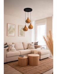 rustieke-houten-hanglamp-met-zwart-reality-sprout-r31293336-1
