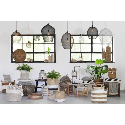 rustieke-zwarte-hanglamp-fijnmazig-light-and-living-nikki-4