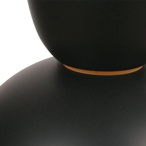 zwarte-hanglamp-skandina-goudkleurige-binnenkant-e27-fitting-hanglamp-mexlite-skandina-zwart-3683zw-7