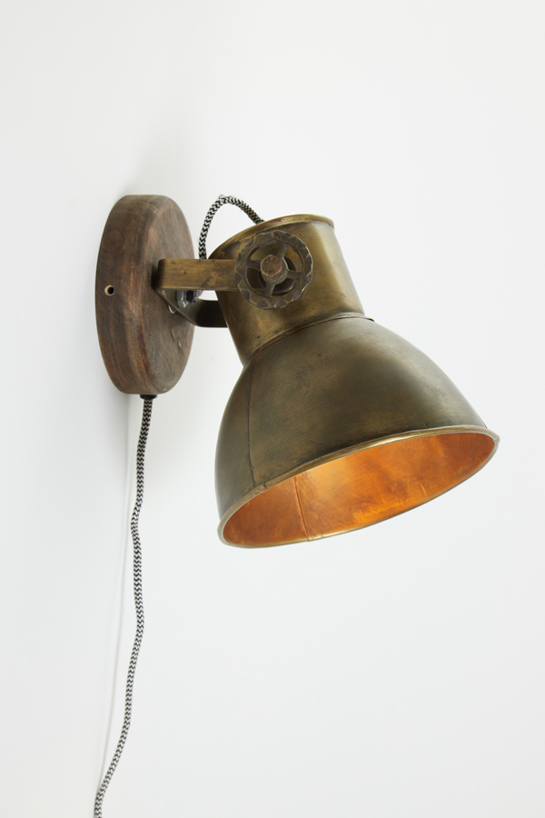 bruine-wandlamp-klassiek-goud-light-and-living-3113118-4