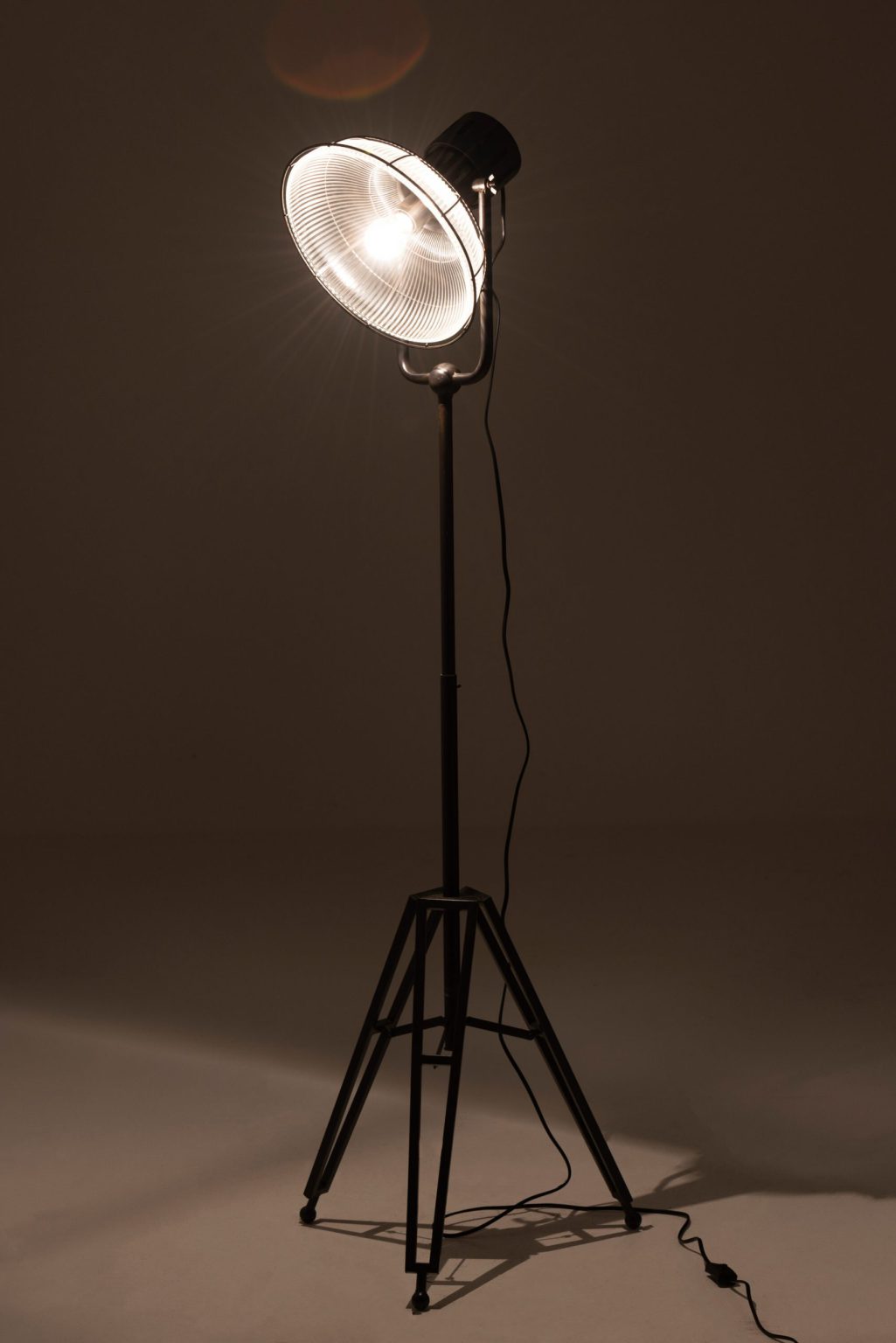 Moderne zwarte filmsetlamp vloerlamp Jolipa Rex - Afbeelding 4