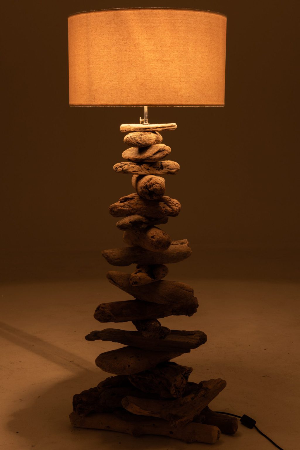 natuurlijke-beige-tafellamp-houten-voet-jolipa-driftwood-10837-3