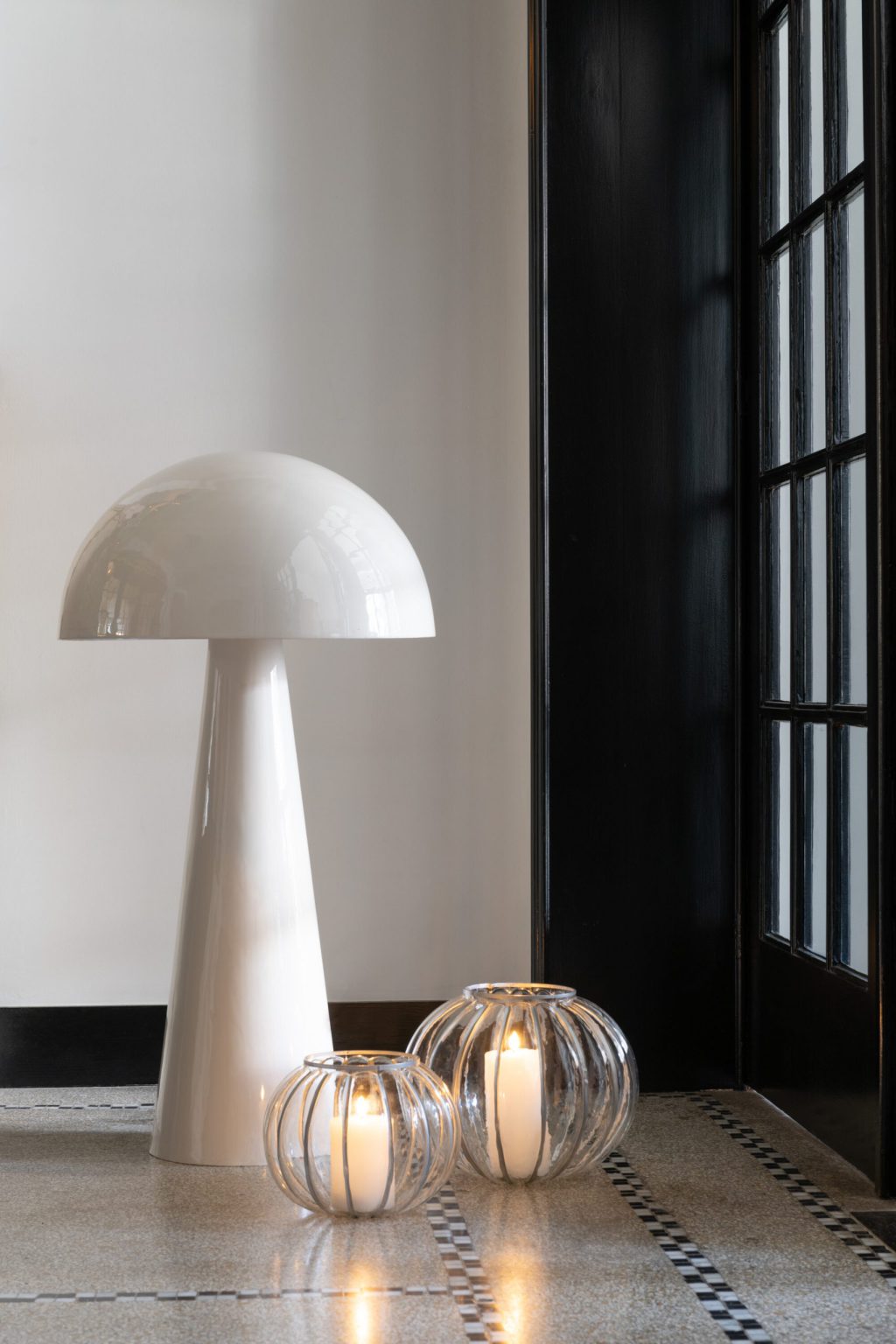 Retro witte tafellamp paddenstoel Jolipa Mushroom - Afbeelding 4
