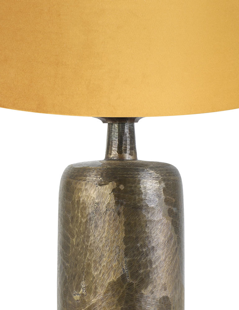 solide-tafellamp-met-okergele-kap-light-living-papey-brons-8367br-2