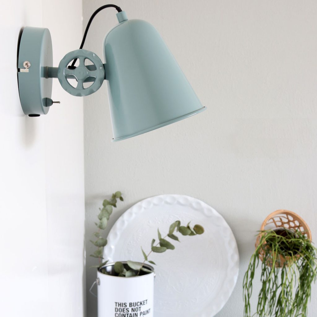 annelighting-wandlamp-dolphin-groen-metaal-opbouwspot-e27-1323g-1