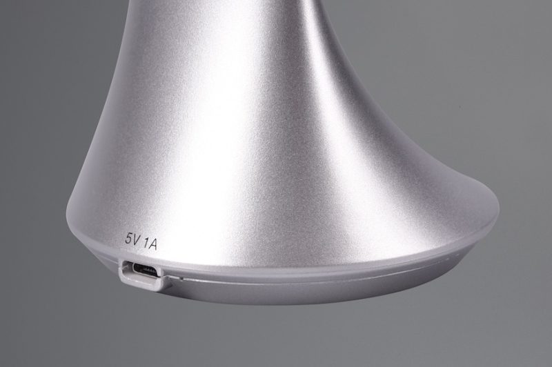 moderne-zilveren-tafellamp-met-aanraakschakelaar-reality-patty-r52311187-3
