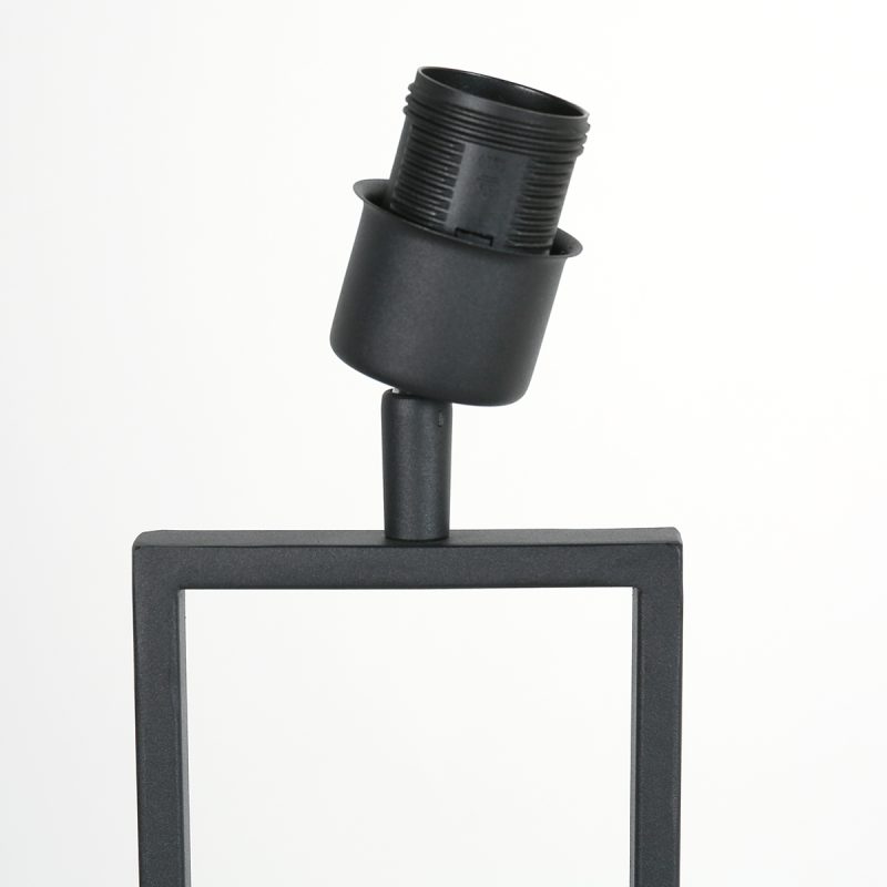 moderne-zwarte-tafellamp-met-rieten-lampenkap-steinhauer-stang-3856zw-2