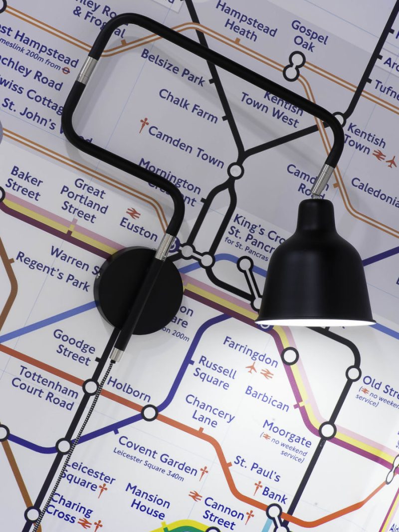Kronkelige zwarte wandlamp verstelbaar It's About RoMi London - Afbeelding 3