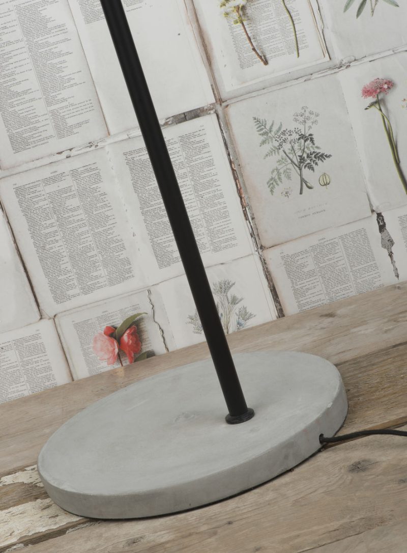 Retro metalen zwarte vloerlamp It's About RoMi Oslo - Afbeelding 7