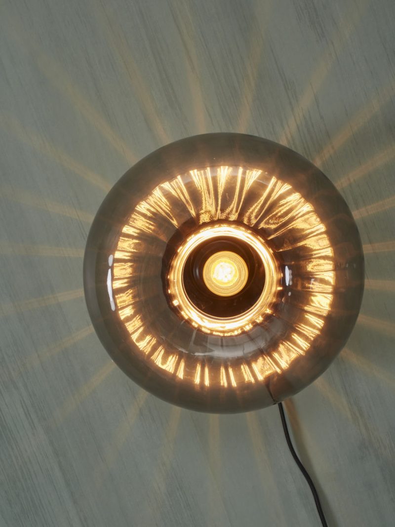 Trendy zwarte glazen wandlamp It's About RoMi Brussels - Afbeelding 4