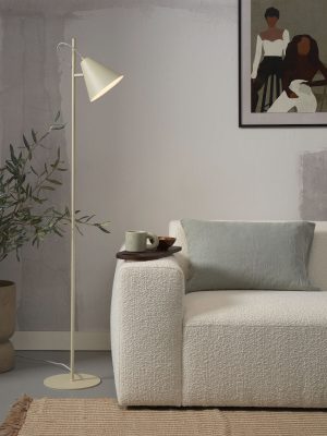 groene-retro-vloerlamp-metaal-its-about-romi-lisbon-lisbonfsg-1