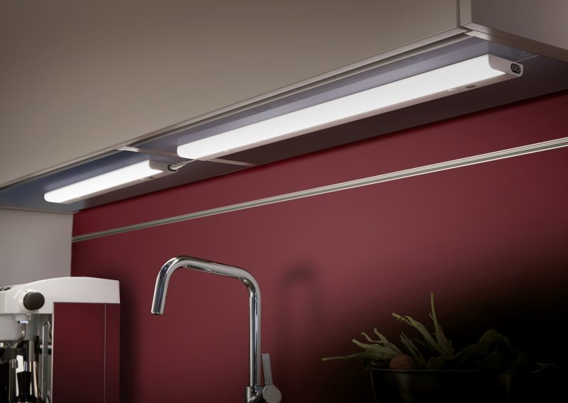 Moderne witte aluminium wandlamp Simeo - Afbeelding 2