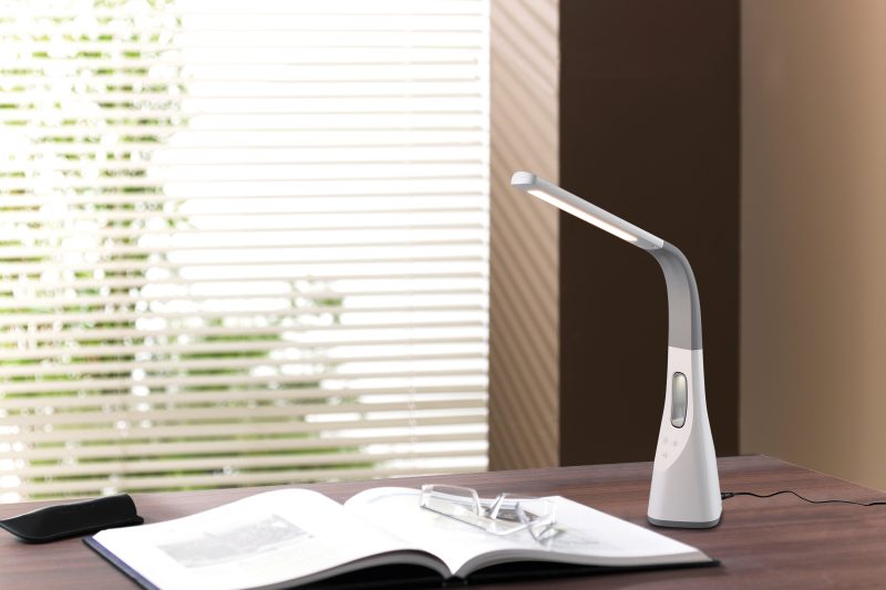 Moderne witte kunststof tafellamp ventilatorfunctie Vento - Afbeelding 6