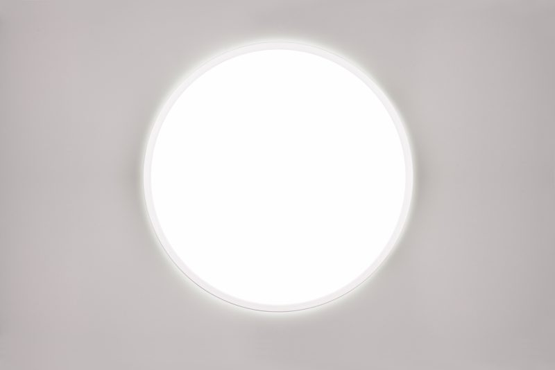 Moderne witte plafonnière dun frame Scott - Afbeelding 3