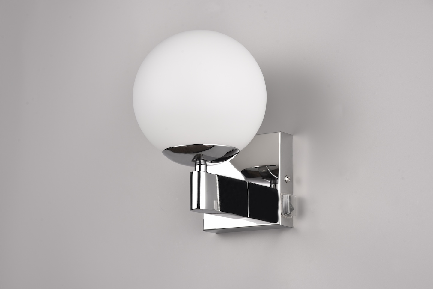 Zilveren wandlamp