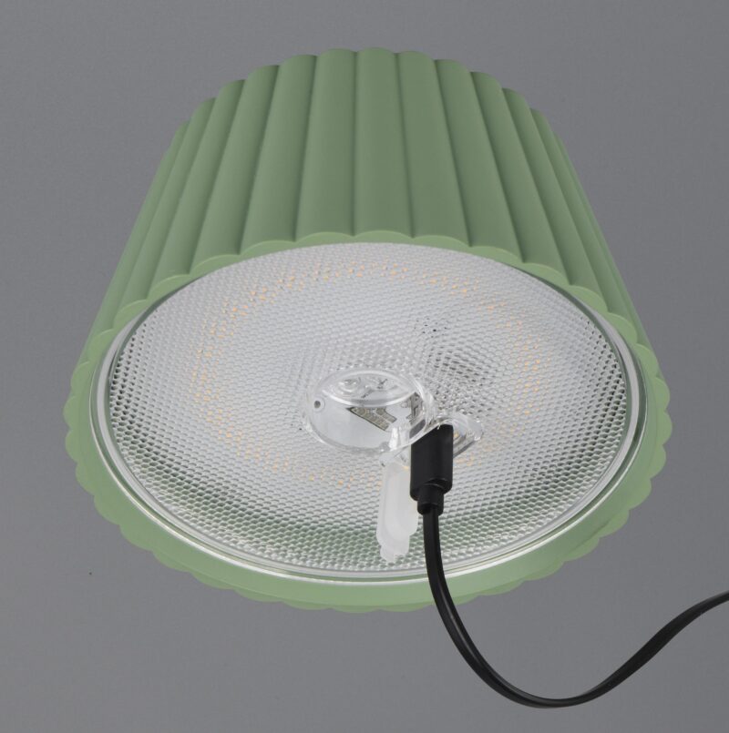 Oplaadbare retro tafellamp van groen metaal Suarez - Afbeelding 5