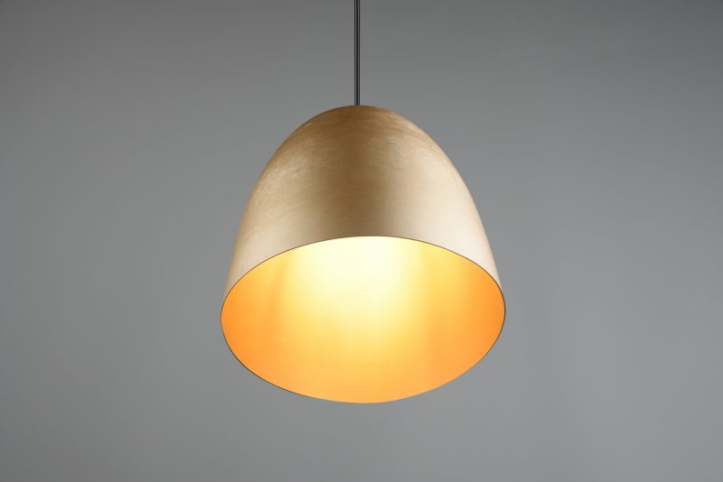 Strakke komvormige aluminium hanglamp zwart/messing Tilda - Afbeelding 3